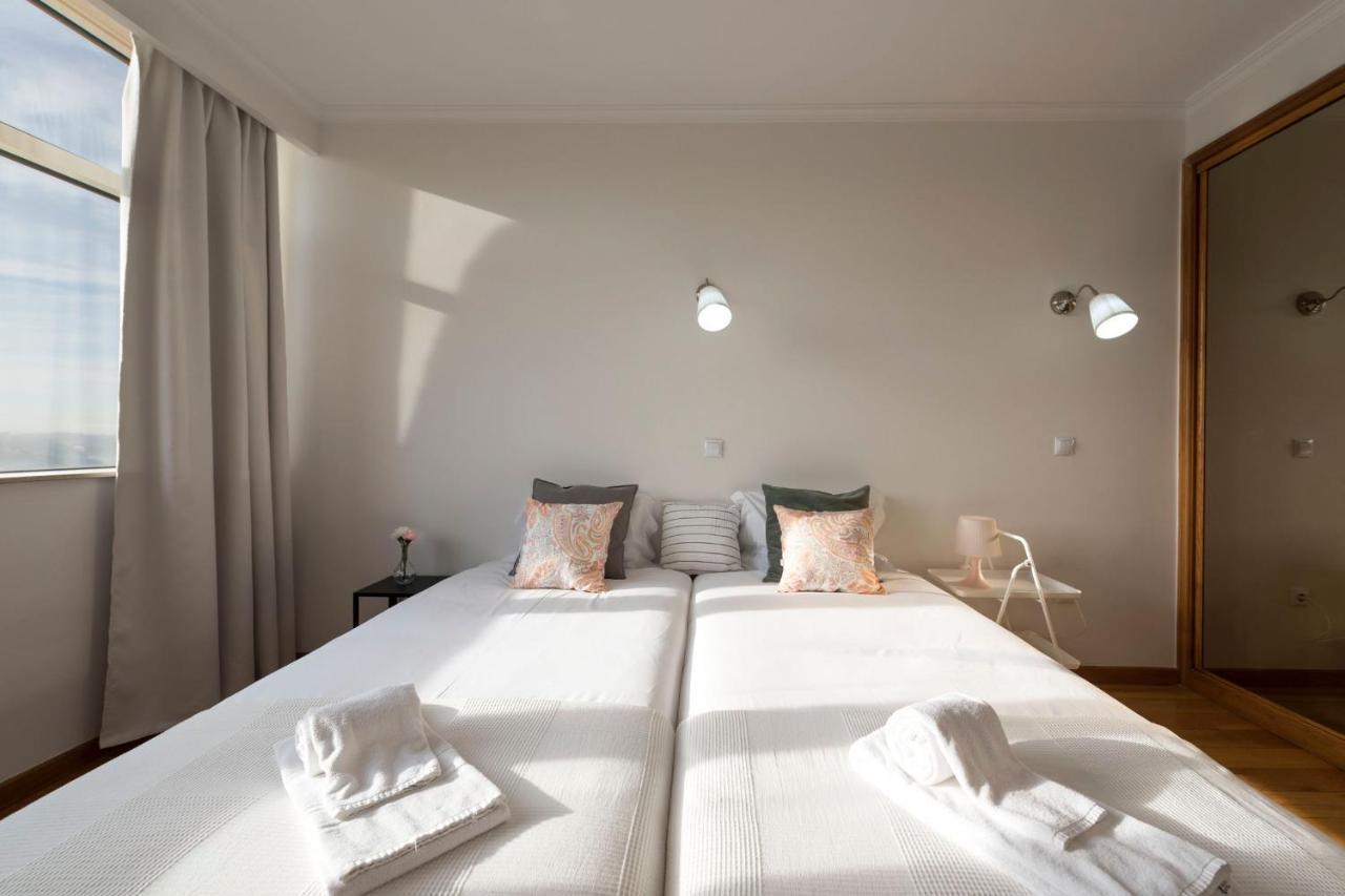 Lovelystay - 1Br Flat With Stunning Views Over Porto Vila Nova de Gaia Ngoại thất bức ảnh