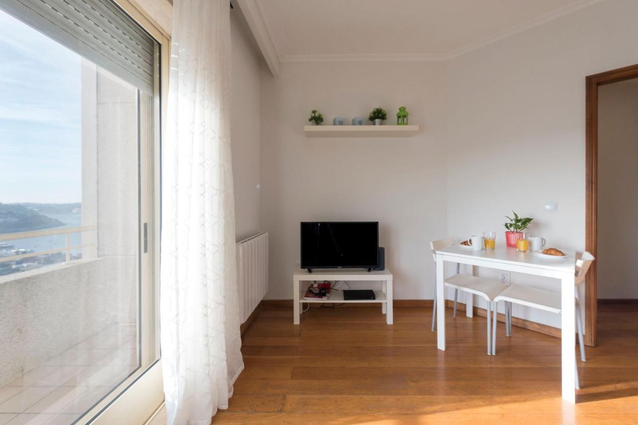 Lovelystay - 1Br Flat With Stunning Views Over Porto Vila Nova de Gaia Ngoại thất bức ảnh