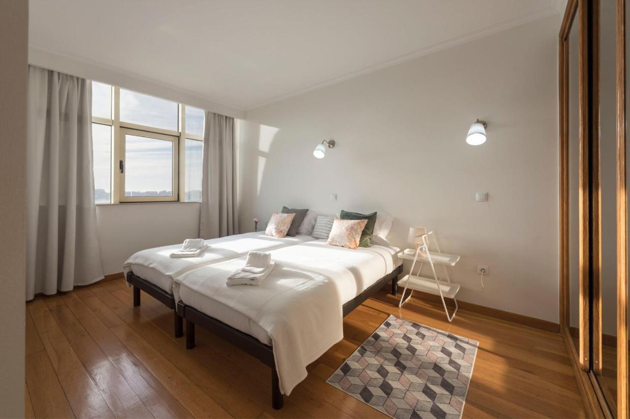Lovelystay - 1Br Flat With Stunning Views Over Porto Vila Nova de Gaia Ngoại thất bức ảnh