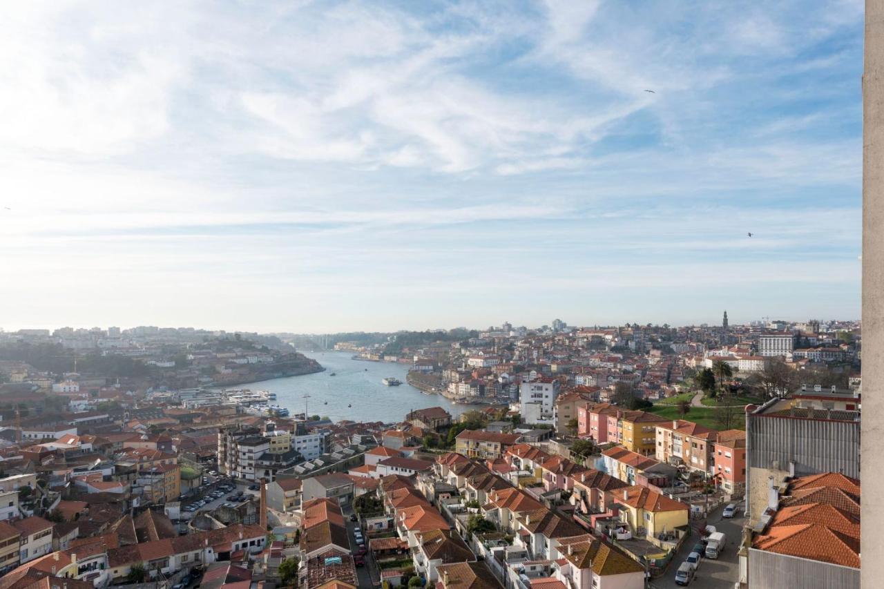 Lovelystay - 1Br Flat With Stunning Views Over Porto Vila Nova de Gaia Ngoại thất bức ảnh